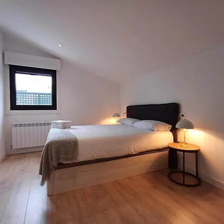 M2 Disfruta De En Esta Acogedora Casa Сasa de vacaciones Ourense